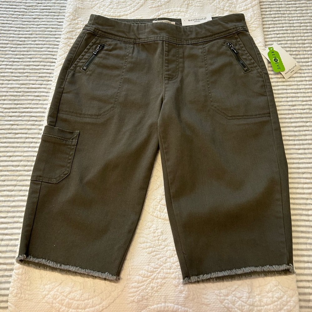 Westbound petites olive green mid rise skimmer shorts 4P nwt